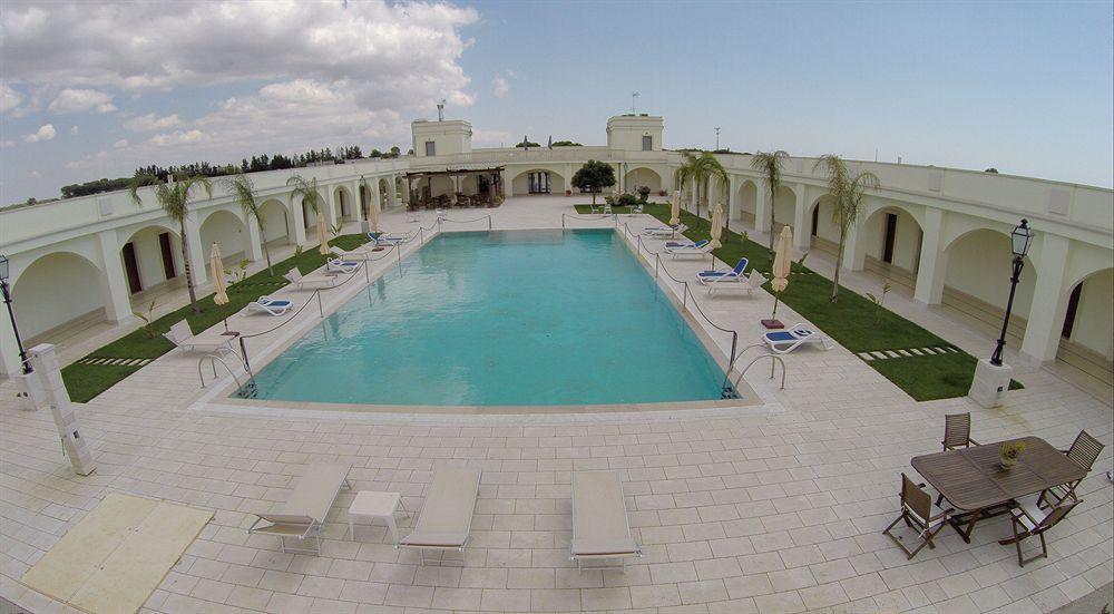 Agri Hotel Conte Salentino سانت إيزيدورو المظهر الخارجي الصورة