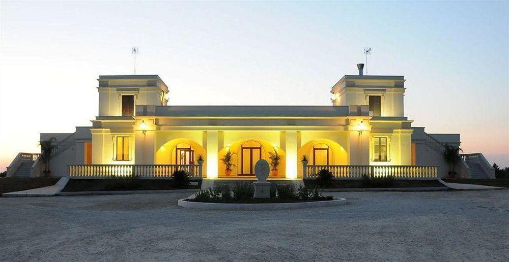 Agri Hotel Conte Salentino سانت إيزيدورو المظهر الخارجي الصورة